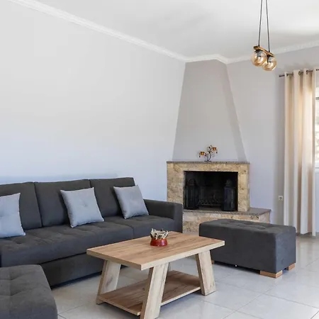 Plaka's House Katoméri