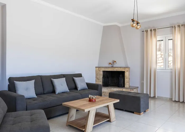 Plaka's House Katoméri