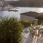 Διαμέρισμα Plaka's House Κατομέρι