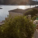 Apartmán Plaka's House *