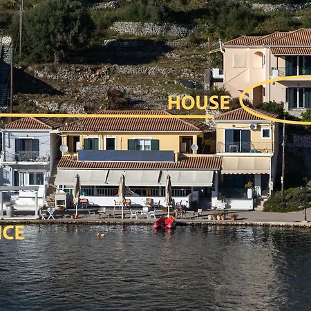 Apartmán Plaka's House *
